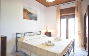 Amazing Home In Frazione Cosentini