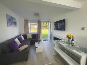 Look no further Gorgeous newly renovated contemporary chalet Sandown Bay Holiday Centre - Strutture non classificate a Sandown