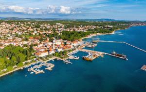 Cozy Apartment In Sveti Filip I Jakov