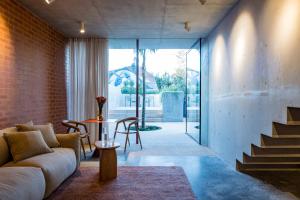 Camperdown- Luxury Architectural Apartment Escape