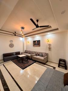 Yoga Wifi Travel Home Stay