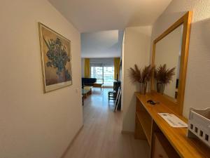 Bonito piso con piscina comunitaria AV-71