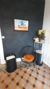Maisons d'hotes A1 chambre double au domaine de Treuillaud avec piscine : photos des chambres