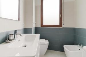 GuestHost - M4 California Bright Apartment