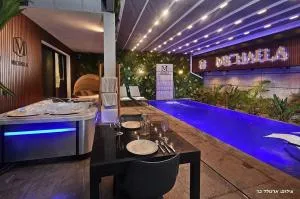 סוויטות בל - סוויטות יוקרה עם בריכה פרטית - 罗什平纳