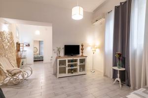 GuestHost - Castrum Lodge - Ballarò Stylish Apartment