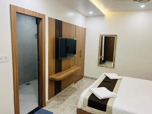 Hotel Sandal Woods