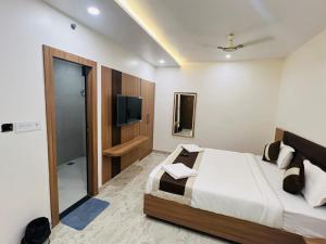 Hotel Sandal Woods