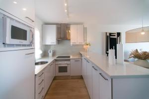 WELCS APARTAMENTO 223 EMP con TERRAZA con VISTA