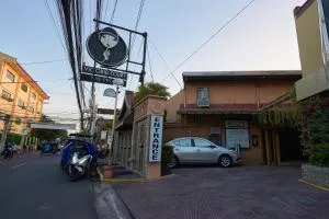 Victoria Court Las Pinas - Tanza