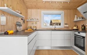 2 Bedroom Gorgeous Home In Juelsminde