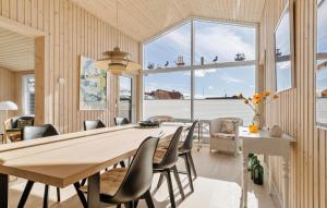 2 Bedroom Gorgeous Home In Juelsminde