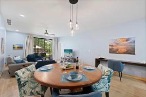 Condo with Pool Tennis Pickleball