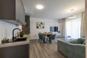 Luxury Apartment Two Bedrooms Jacuzzi