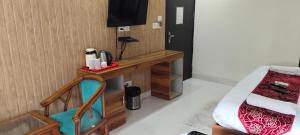 Hotel Paramont Inn Airport New Delhi
