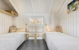 Nice Home In Ebeltoft With Sauna