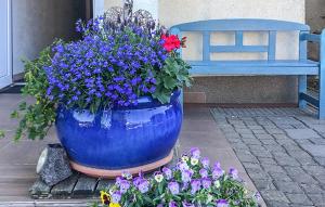 1 Bedroom Cozy Apartment In Sarbinowo