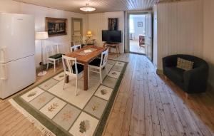 Lovely Apartment In Åseda With Wifi