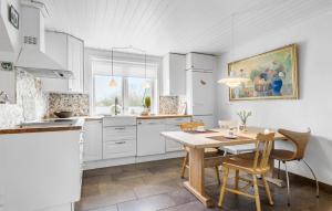 Nice Home In Farsø With Wifi