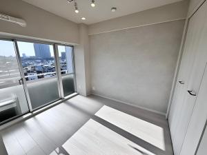 Renovated Top Floor 1-bedroom Apartment in Ebisu with City Views
