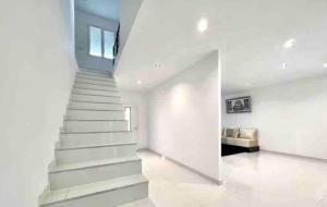 Villa f5 with pool close to beach and amenities