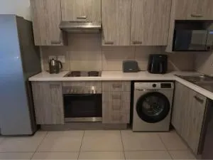 Akujoba Omi Apartment - Kwashieman