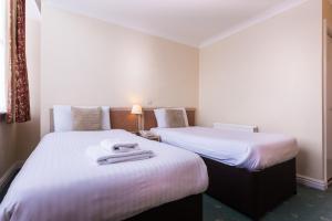 Twin Room room in The Gardens Hotel