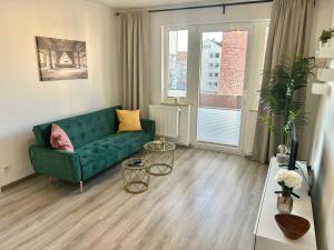 GÖH-moderne Wohnung in zentraler Lage, Balkon, self-check-in, WLAN, Netflix, DisneyPlus