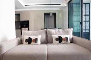 Empire Luxury Suite - Savoy Insular