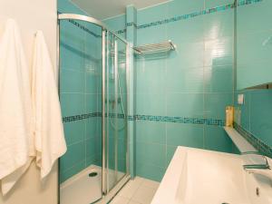 Appartements Appartement 3 pieces + studio, 6 pers, proche port, parking inclus - FR-1-477-178 : photos des chambres