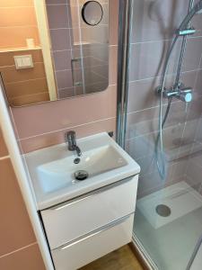 Charmant studio en bord de mer Antibes