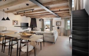 Pet Friendly Home In Motovun With Sauna 