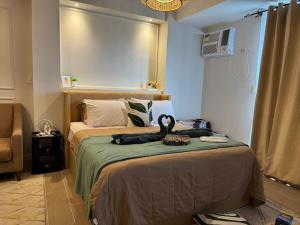 Cozy Staycation Venice with Balcony Mckinley near Bgc