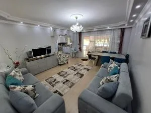 Kusadasi Deniz Yıldızı Sitesi Havuzlu - Davutlar