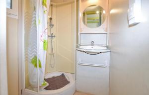 Campings Gorgeous Stacaravan In Casalabriva : Mobile Home
