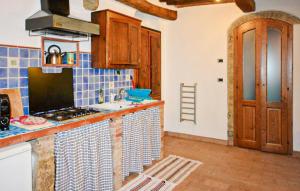 Gorgeous Apartment In Radicondoli