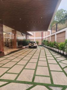 VVs Lakshmi Inn