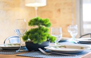 Appartements 4 Bedroom Cozy Apartment In Perigueux : photos des chambres