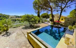 Gorgeous Home In Piegon With Sauna - 乌韦兹河畔莫朗