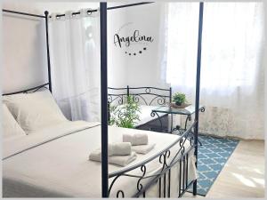 Angelina apartmani.