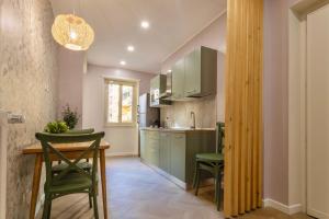 Amelie - Gem of Trastevere