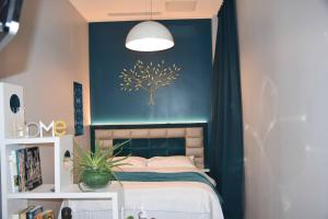 Home in Paris Eiffel Tower & Champs Elysees