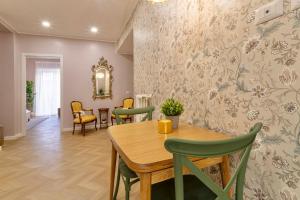 Amelie - Gem of Trastevere