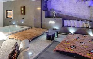 Lovely Apartment In La Spezia With Wif