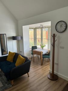 Blundens Holiday Lets - Ffos Las