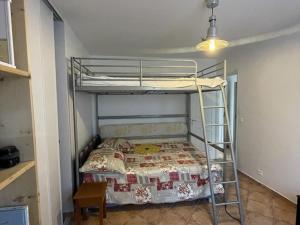 Maison charmante près du lac dEsparron, 2 chambres, parking - FR-1-822-10