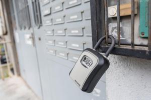 Bright and comfy central place