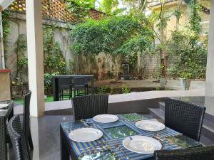 The Yacht Villa Near Colombo International Airport