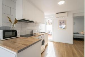 Apartment near the sea