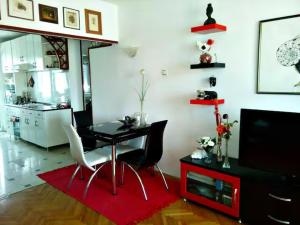 Bright and cozy ROOM, not the whole apartment, in the city centre